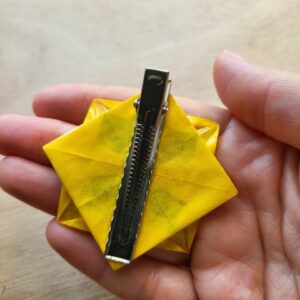 MARIGAMI origami mariage barrette tournesol arrière