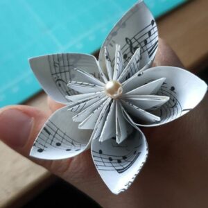 MARIGAMI origami fleurogami avec perle