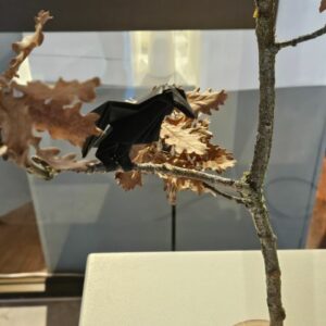MARIGAMI origami sculpture LE CORBEAU ET LE RENARD (3)
